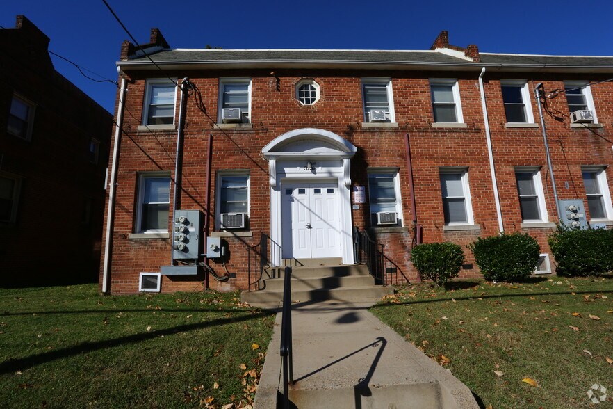 3914 10th St NE, Washington, DC à vendre - Photo du bâtiment - Image 3 de 4