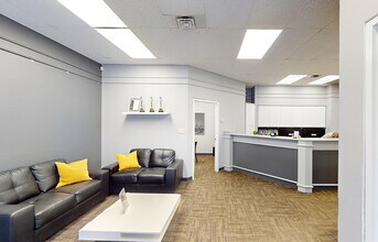 1411-1423 Henderson Hwy, Winnipeg, MB for lease Interior Photo- Image 2 of 5