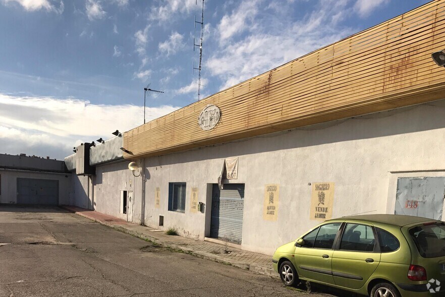 Avenida Constitución, 148 C, Torrejón de Ardoz, Madrid à vendre - Photo du bâtiment - Image 2 de 3