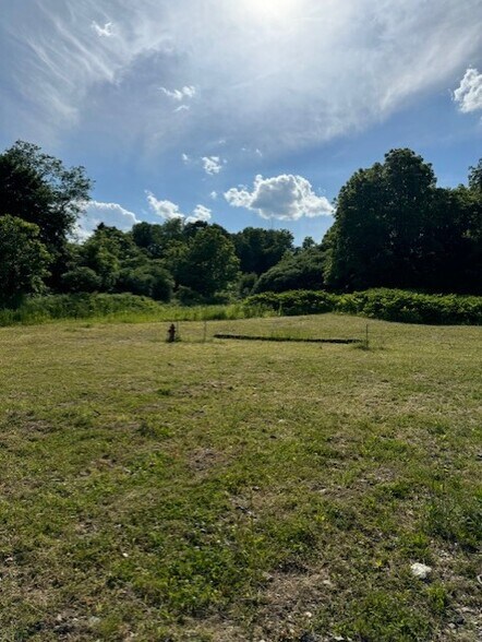 12 South St, Cheshire, MA à vendre - Photo du bâtiment - Image 2 de 8