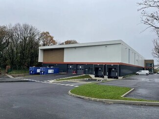 Plus de détails pour Bureau, Local d'activités à louer