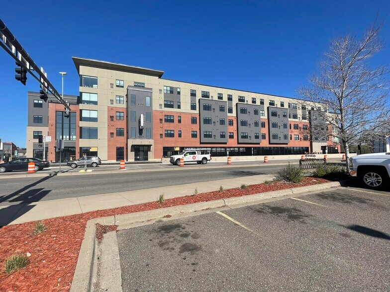 101 W Broadway St, Monticello, MN à louer - Photo du bâtiment - Image 1 de 3