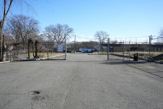 8 Progress St, Edison, NJ for lease Building Photo- Image 2 of 7