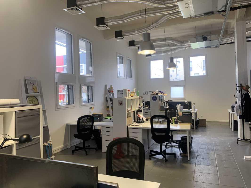 Office in Bègles for lease Interior Photo- Image 1 of 7