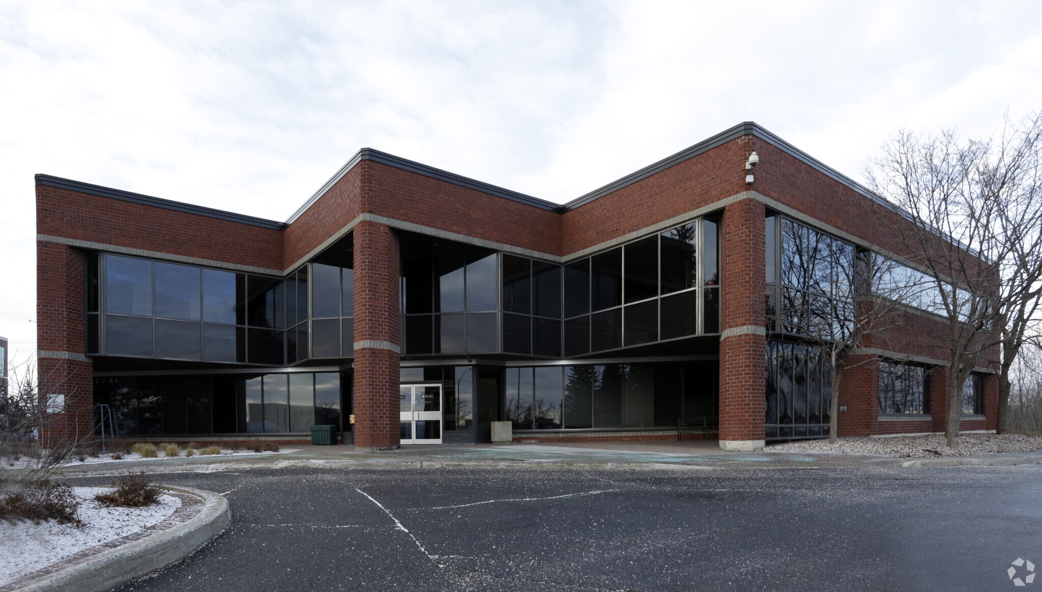 21 Fitzgerald Rd, Ottawa, ON for lease Building Photo- Image 1 of 5