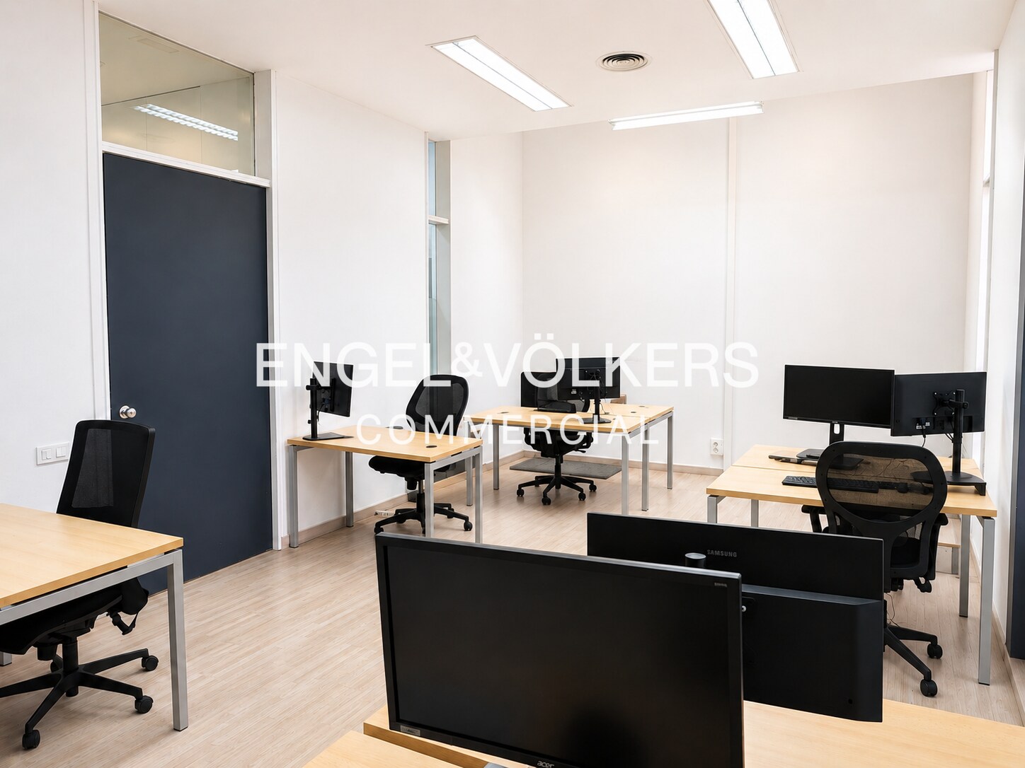 Office in Barcelona, Barcelona for lease Interior Photo- Image 1 of 2