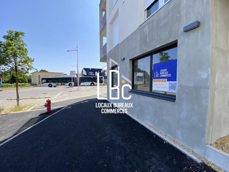 2 Rue Ernest Sauvestre, Rezé à louer - Photo du bâtiment - Image 2 de 16
