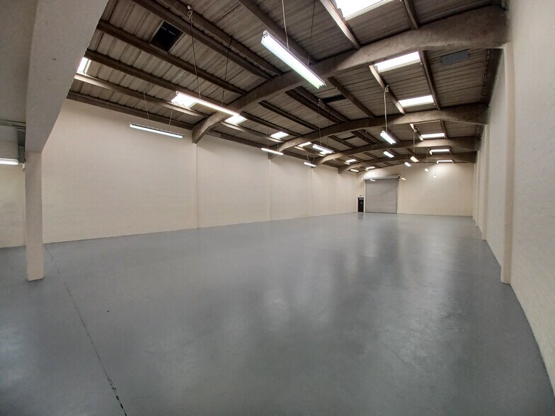 33 Wates Way, Mitcham à louer - Photo intérieure - Image 3 de 5