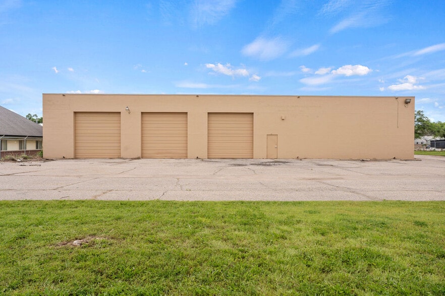 1630 S St Clair St, Wichita, KS for lease - Building Photo - Image 3 of 8