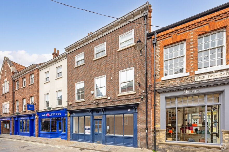 28 Back Swinegate, York for lease - Primary Photo - Image 1 of 3