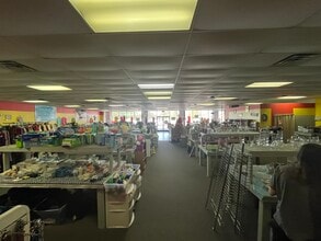 913 W 3rd St, Pembroke, NC à louer Photo intérieure- Image 1 de 3