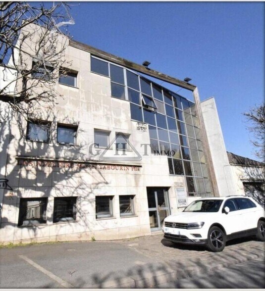 Industrial in Vitry Sur Seine for sale - Building Photo - Image 1 of 10