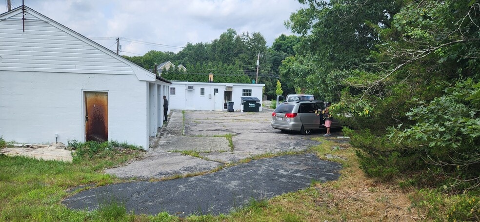 Rt 1A, Dedham, MA for lease - Building Photo - Image 3 of 6