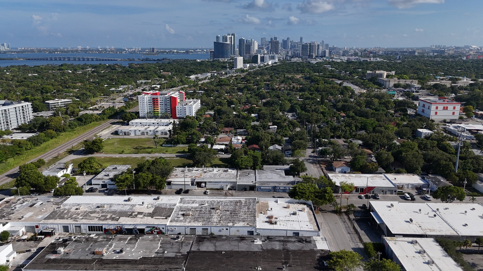 301-395 NE 59th St, Miami, FL for lease Interior Photo- Image 1 of 2