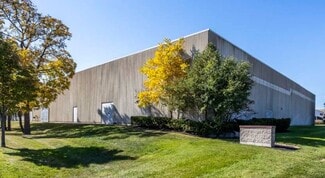 Plus de détails pour 415 Traders Blvd E, Mississauga, ON - Industriel à louer