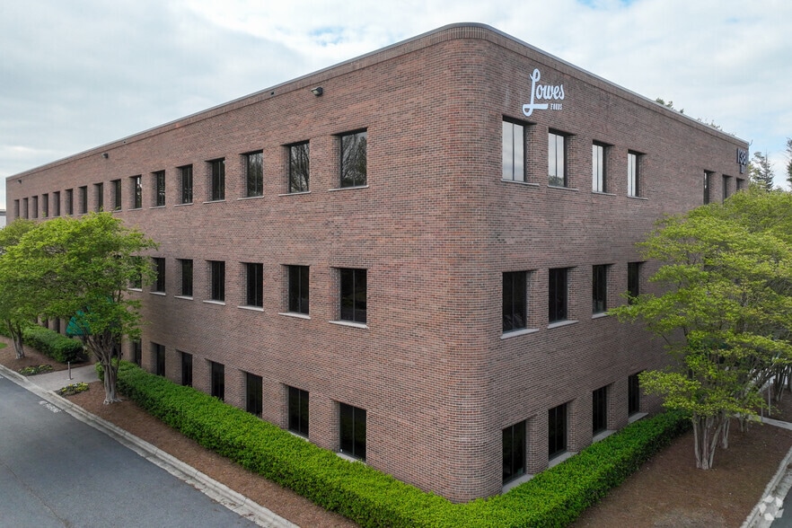 1381 Old Mill Cir, Winston-Salem, NC for lease - Building Photo - Image 3 of 8