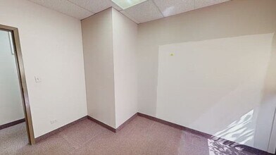 1535 Lake Cook Rd, Northbrook, IL for lease - Commercial Listing Video