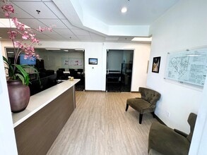 72120-72140 Magnesia Falls Dr, Rancho Mirage, CA for lease Interior Photo- Image 1 of 7