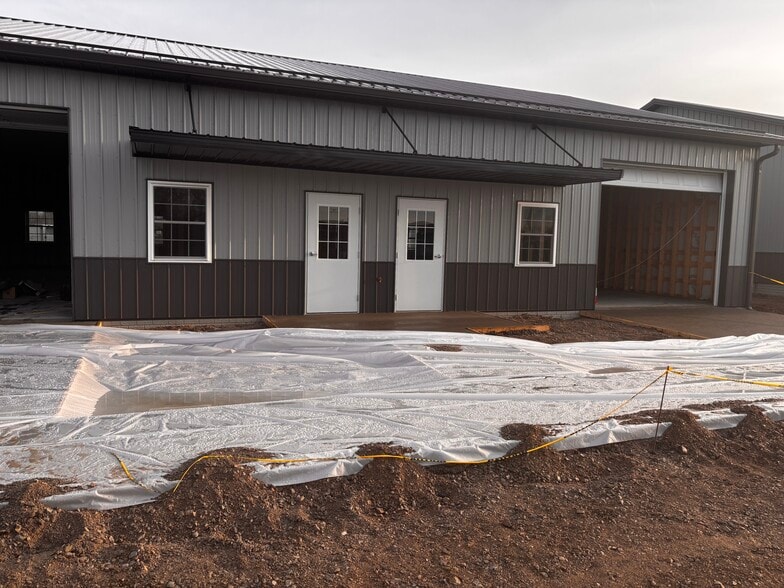 1401 Amy Ln, Franklin, IN for sale - Building Photo - Image 2 of 24