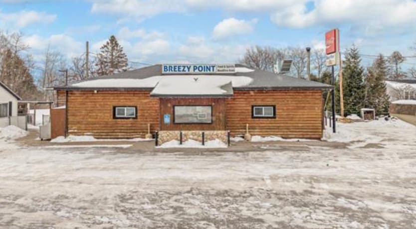 3896 M35, Escanaba, MI for sale Primary Photo- Image 1 of 2