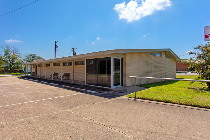 1507 S College Ave, Bryan, TX for sale - Building Photo - Image 2 of 30