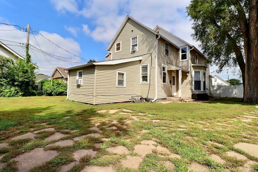 335 W 6th St, Fremont, NE à vendre - Photo du bâtiment - Image 3 de 16