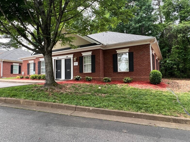 2440 Sandy Plains Rd, Marietta, GA for lease - Building Photo - Image 2 of 8