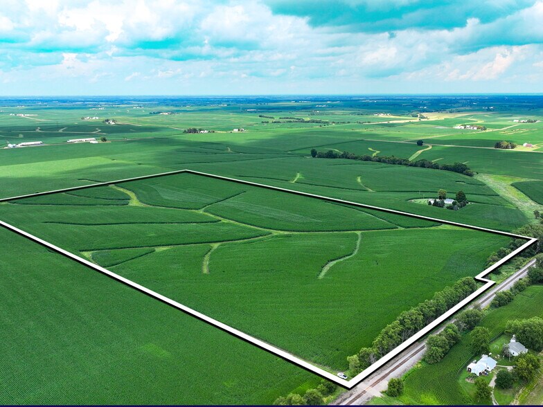 Tract 8 IA-92 E hwy, Ainsworth, IA à vendre - Aérien - Image 2 de 9