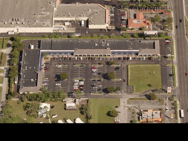 Plus de détails pour 2845 N Military Trl, West Palm Beach, FL - Commerce de détail à louer