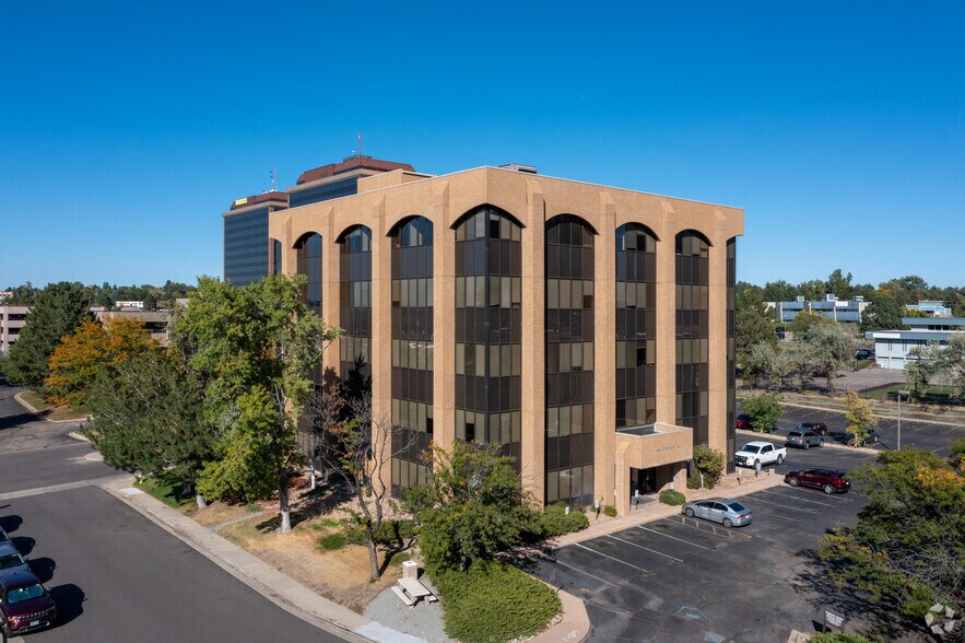 10800 E Bethany Dr, Aurora, CO à louer - Photo du bâtiment - Image 1 de 5