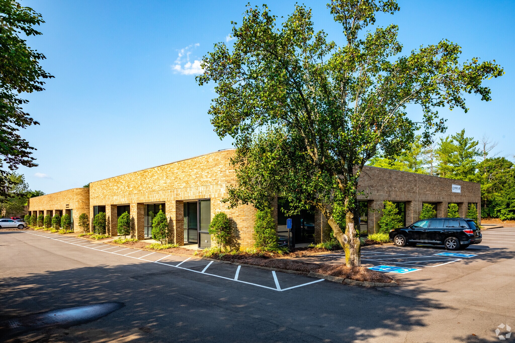 500 Wilson Pike Cir, Brentwood, TN for lease Building Photo- Image 1 of 7