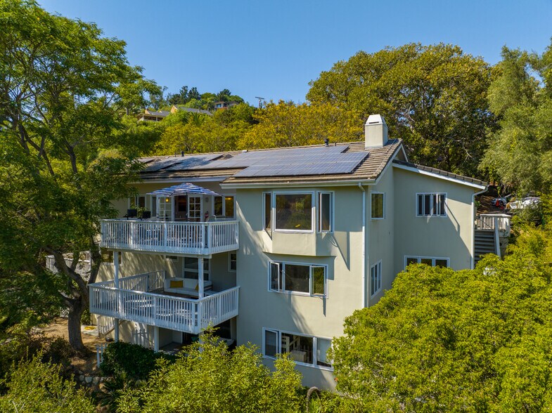 543 Arroyo Ave, Santa Barbara, CA à vendre - Photo principale - Image 1 de 27