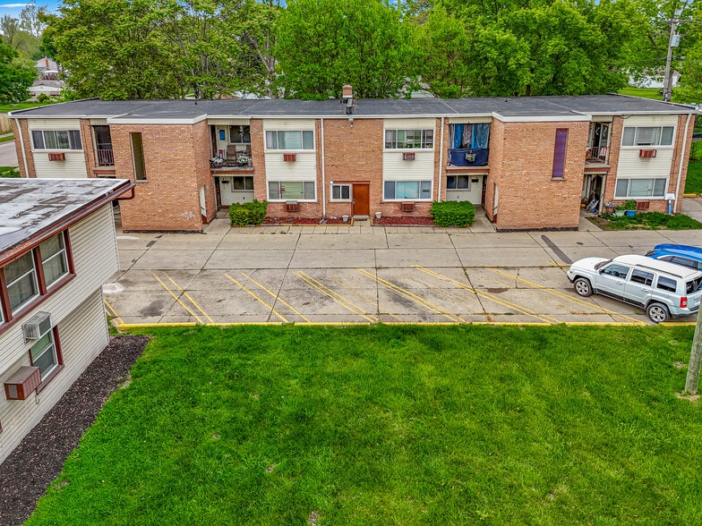 5701-5707 Woodward St, Wayne, MI for sale - Building Photo - Image 1 of 28