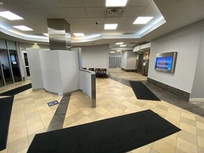 7300 147th St W, Apple Valley, MN à louer Photo intérieure- Image 1 de 3