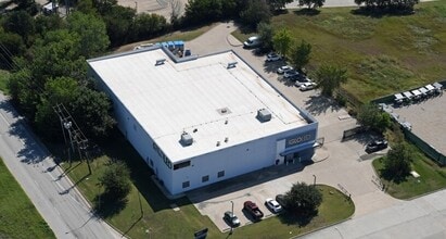 4924 Cambridge Rd, Fort Worth, TX for lease Interior Photo- Image 2 of 12
