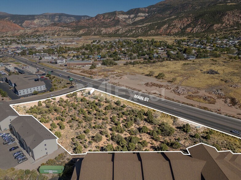 1250 S Main St, Cedar City, UT à vendre - Photo du bâtiment - Image 3 de 5