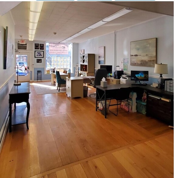 7 W Market St, Red Hook, NY à vendre - Photo du bâtiment - Image 1 de 1