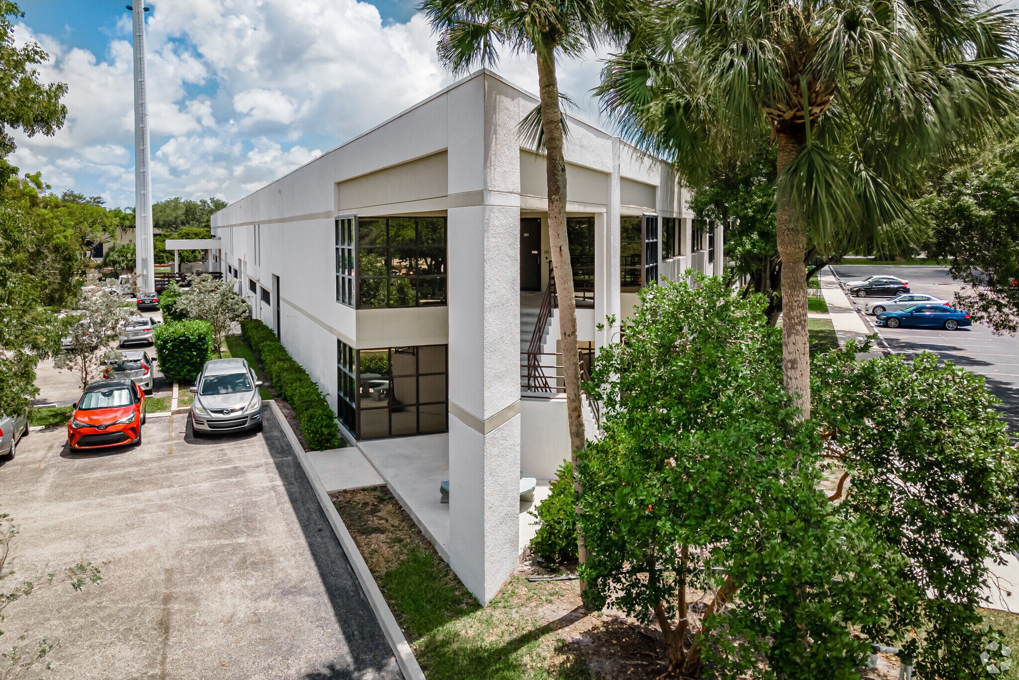 1800 NW 69th Ave, Plantation, FL à vendre Photo principale- Image 1 de 25