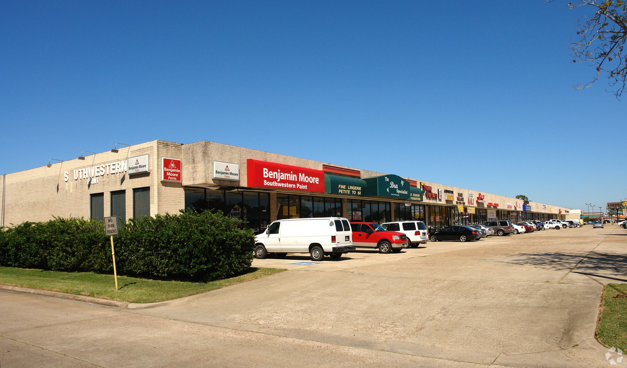 1980 W FM-1960, Houston, TX for lease Primary Photo- Image 1 of 8