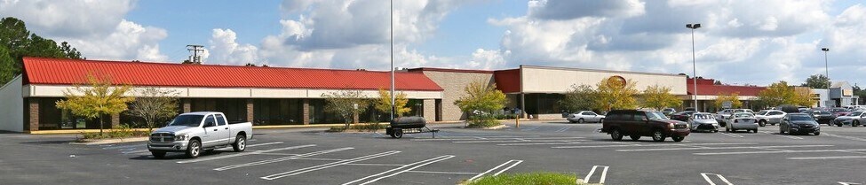 2740-2830 E Pinetree Blvd, Thomasville, GA à louer - Photo du bâtiment - Image 2 de 2