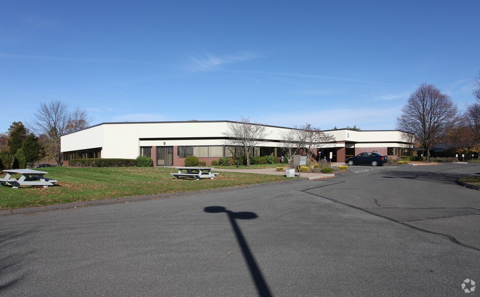 825 Brook St, Rocky Hill, CT for lease - Building Photo - Image 2 of 8