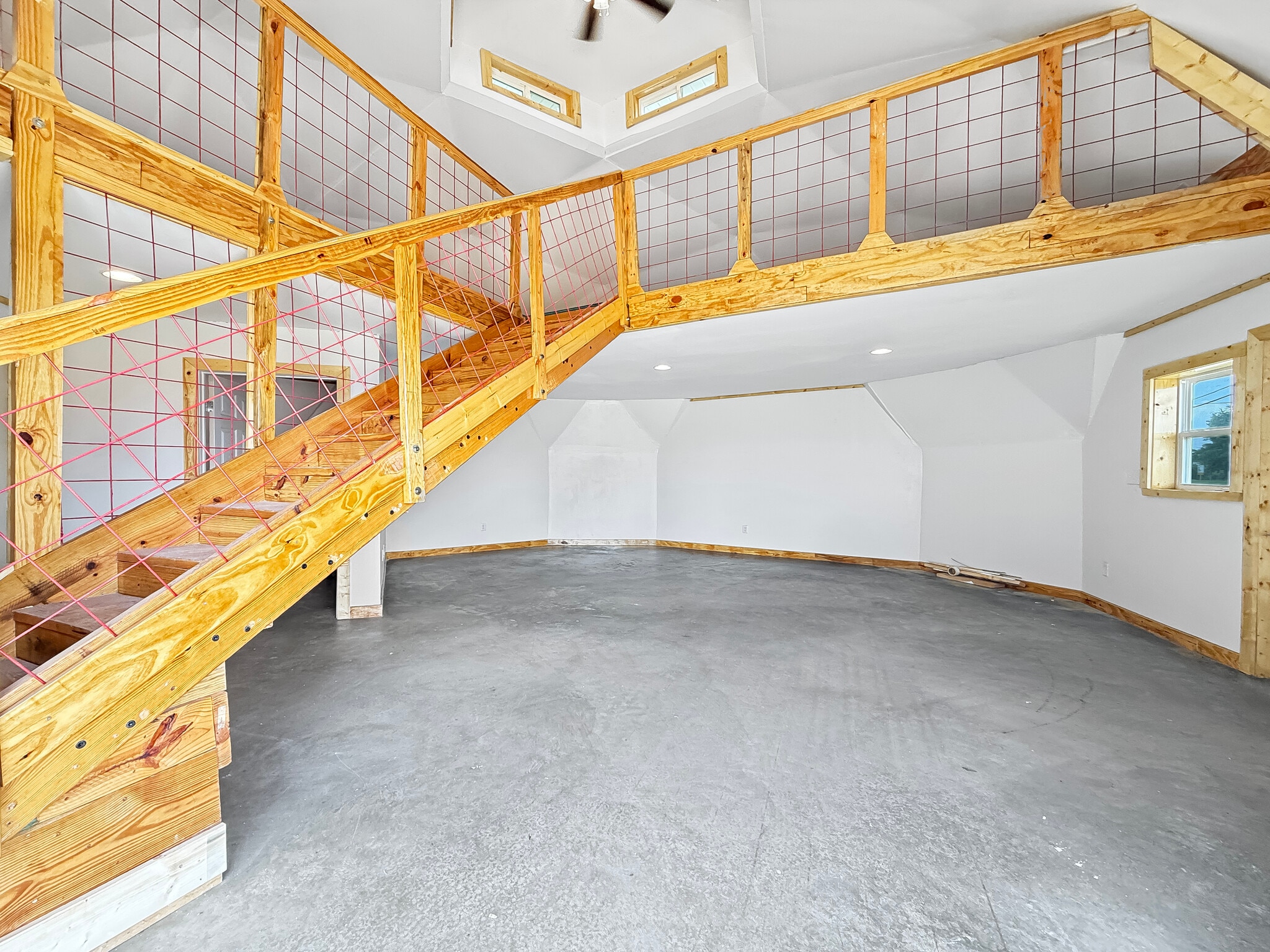 2602 30th St, Tuscaloosa, AL for lease Interior Photo- Image 1 of 7