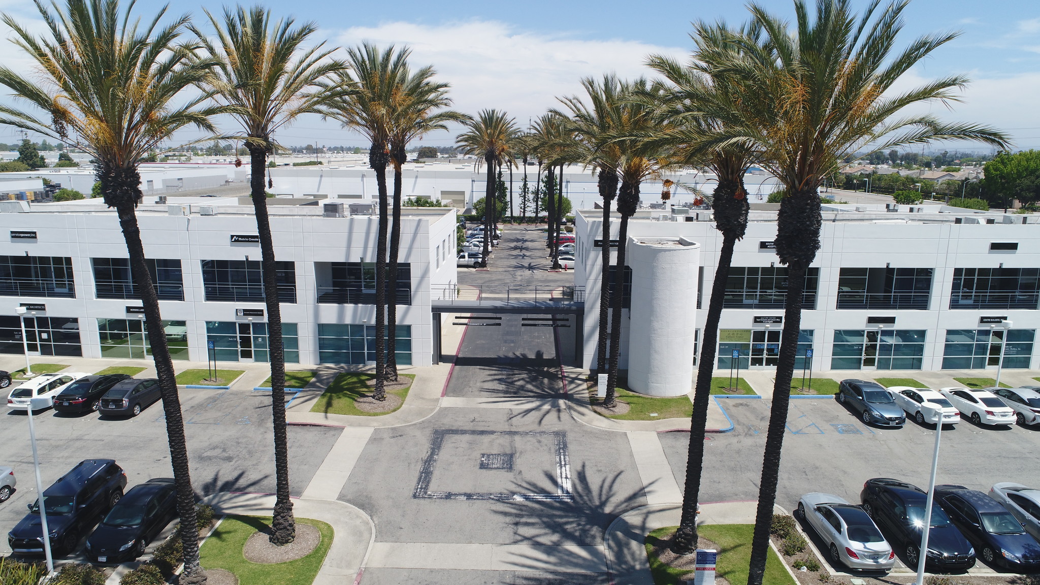 2901 W MacArthur Blvd, Santa Ana, CA for lease Primary Photo- Image 1 of 5