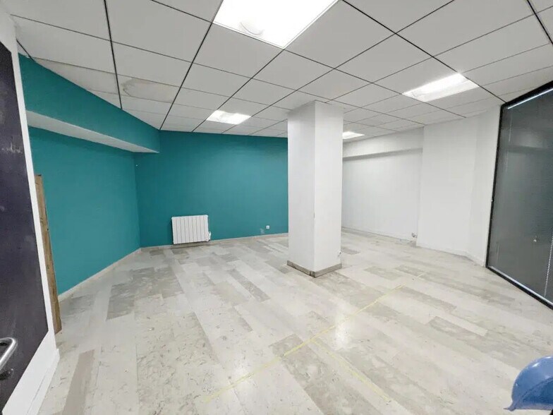 Office in Reims for lease - Interior Photo - Image 3 of 7