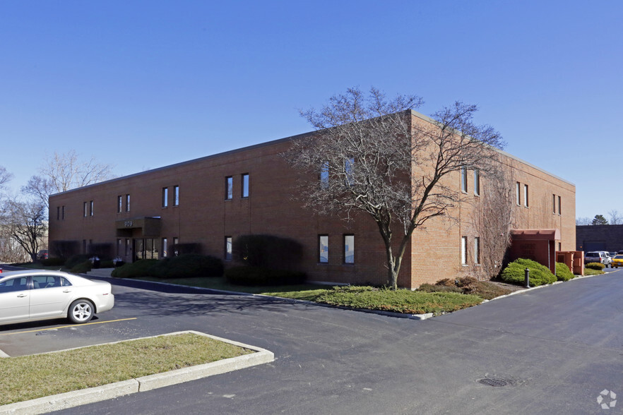 909 S Route 83, Elmhurst, IL for sale - Primary Photo - Image 1 of 1