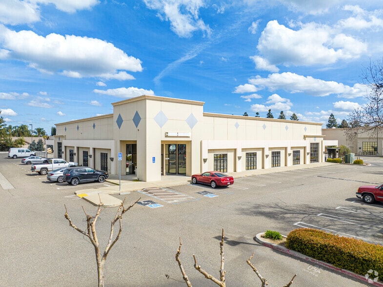 5256 Pirrone Ct, Salida, CA for lease - Primary Photo - Image 1 of 60