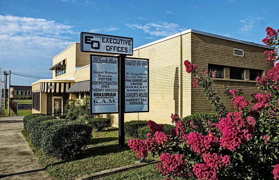 210 S Main St, Shelbyville, TN for lease Primary Photo- Image 1 of 6