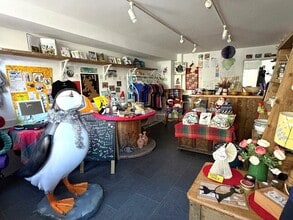 81 Fore St, Bovey Tracey for lease Interior Photo- Image 2 of 3