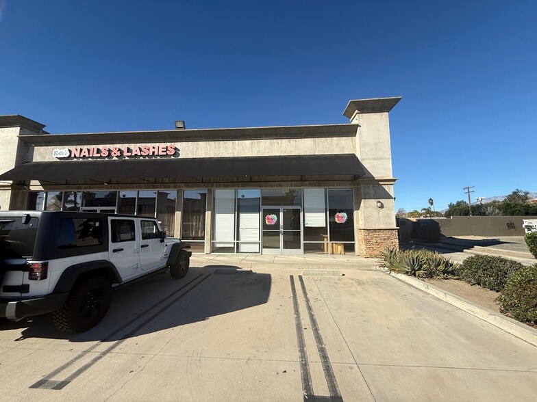 16846 Valley Blvd, Fontana, CA for lease - Primary Photo - Image 1 of 9