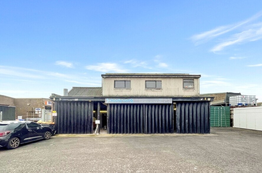9 Mill Rd, Brighton for sale - Building Photo - Image 1 of 9